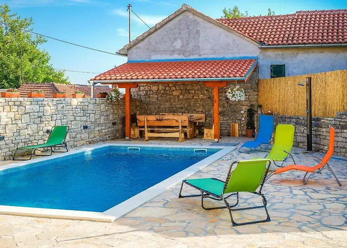 Вилла Petrovi Dvori Zadarvillas Бенковац