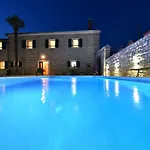 ヴィラ Petrovi Dvori Zadarvillas