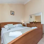 Petrovi Dvori Zadarvillas * ベンコヴァツ