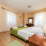 Petrovi Dvori Zadarvillas ヴィラ