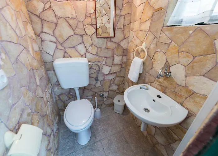 Petrovi Dvori Zadarvillas * Benkovac