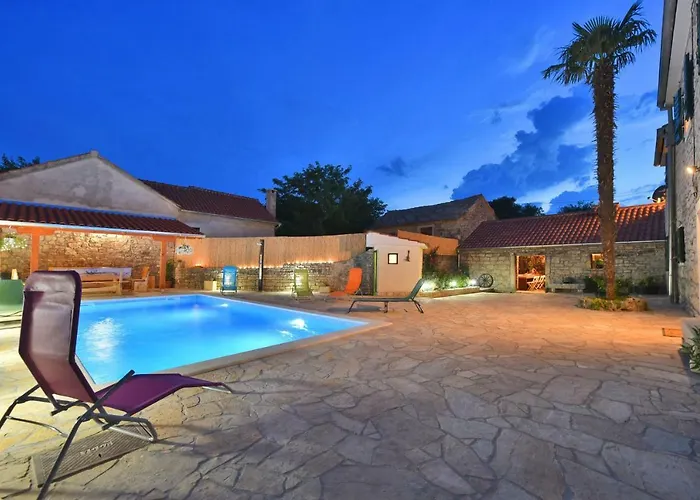 Petrovi Dvori Zadarvillas