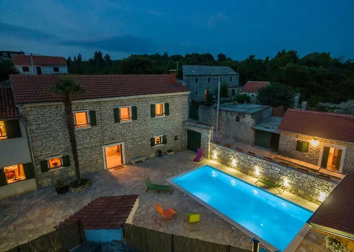 Petrovi Dvori Zadarvillas Villa Benkovac