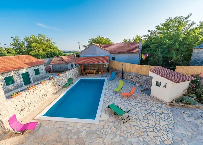 Petrovi Dvori Zadarvillas *